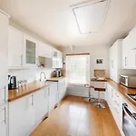 The Mews Flat, Near Clifton Suspension Bridge With Off-street Parking Apartment Bristol