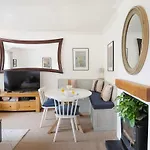The Mews Flat, Near Clifton Suspension Bridge With Off-street Parking *