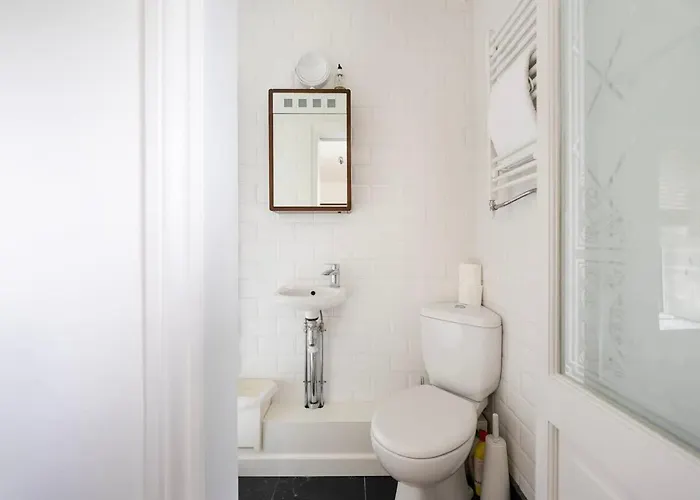 The Mews Flat, Near Clifton Suspension Bridge With Off-street Parking Daire Bristol