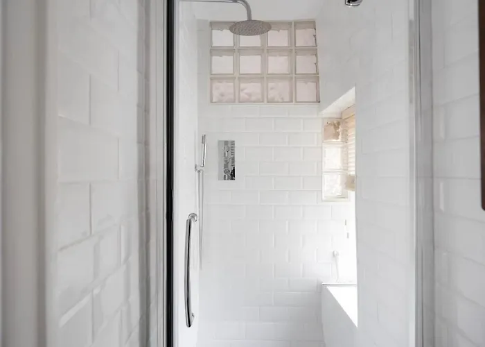 The Mews Flat, Near Clifton Suspension Bridge With Off-street Parking