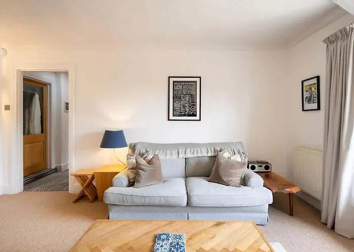 The Mews Flat, Near Clifton Suspension Bridge With Off-street Parking Daire *