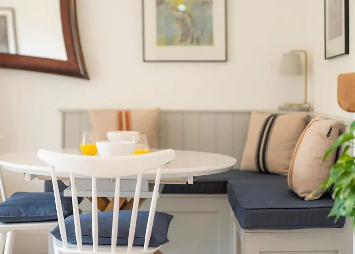 The Mews Flat, Near Clifton Suspension Bridge With Off-street Parking *