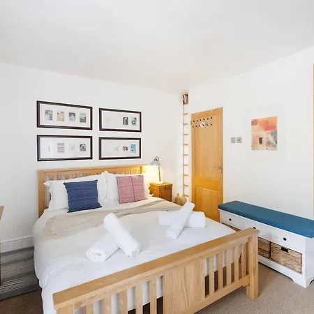 The Mews Flat, Near Clifton Suspension Bridge With Off-street Parking